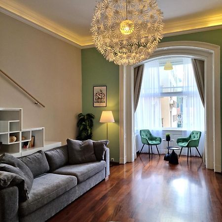 זאגרב Apartment Exclusive View Cvjetni Trg מראה חיצוני תמונה