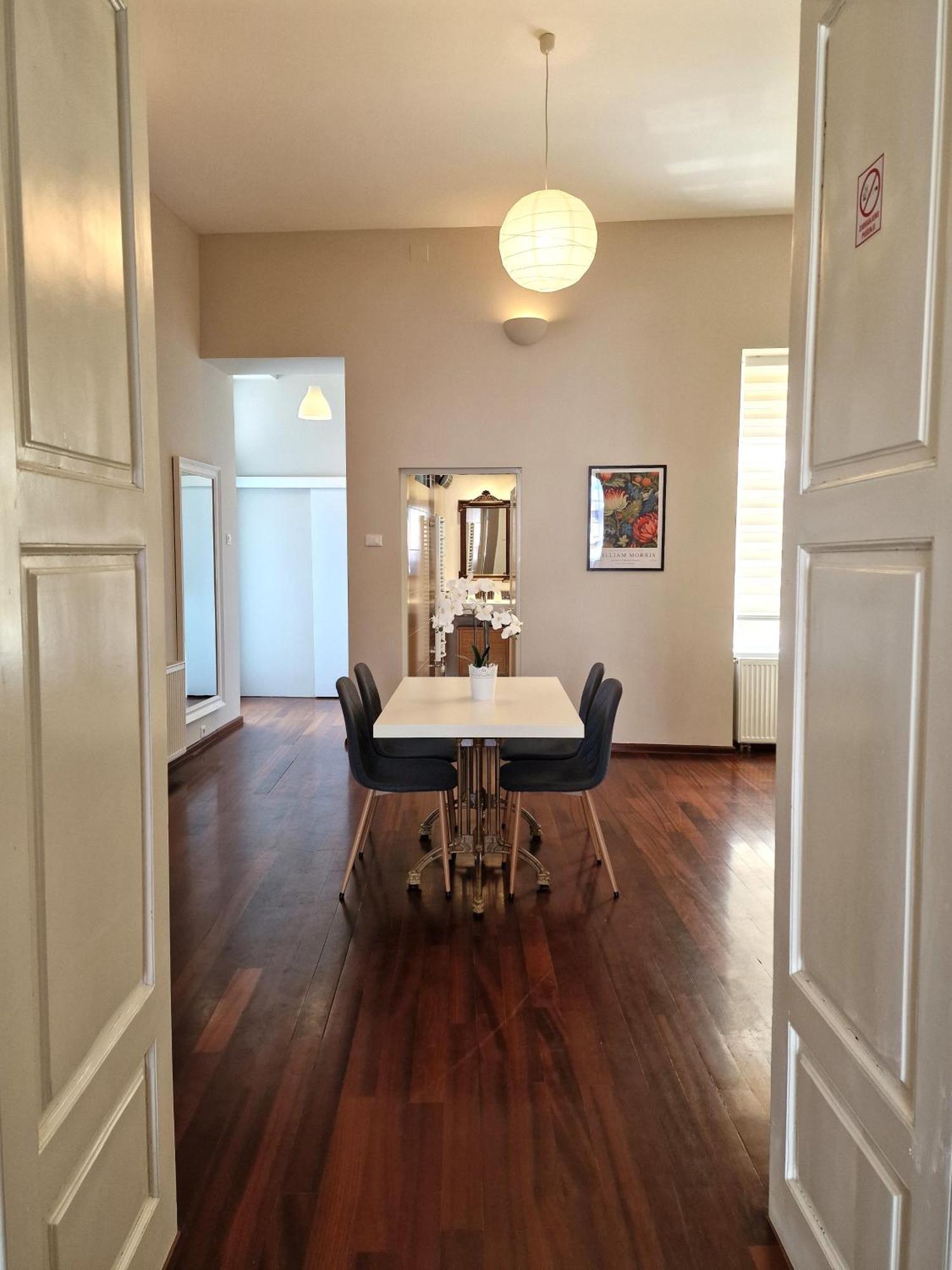 זאגרב Apartment Exclusive View Cvjetni Trg מראה חיצוני תמונה